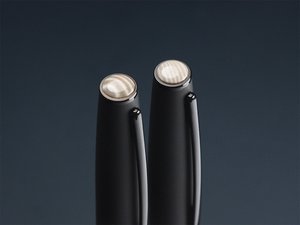 Strīpainā krama pildspalvu komplekts 1284036